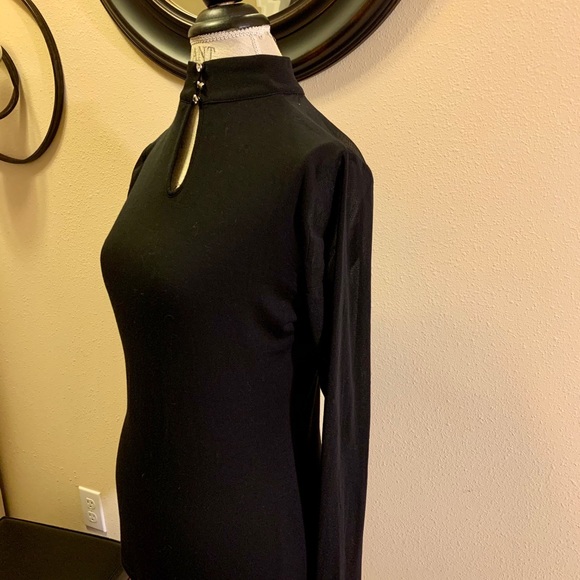 NWT, INC TOP. RHINESTONE BUTTONS. SHEER SLEEVES💕GREAT GIFT. - Picture 11 of 13